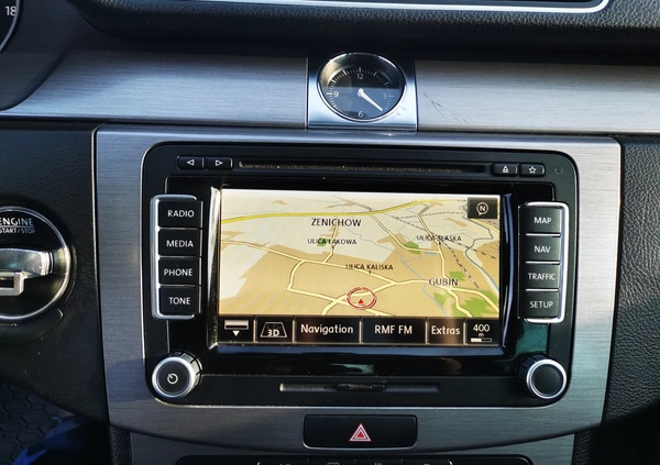 Volkswagen Passat cena 36500 przebieg: 272000, rok produkcji 2011 z Drezdenko małe 407